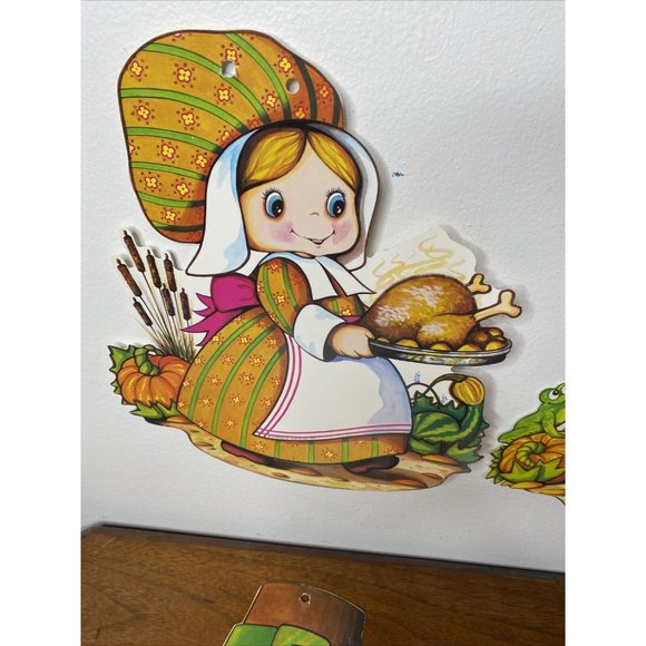Vintage 1978 Beistle Lot 4 Thanksgiving Decorations Pilgrim 12" Die-cut Decor - Picture 4 of 8